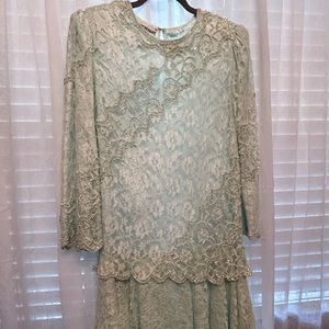 Sea foam green cocktail dress handstitched pearls and rhinestones size 6 new/veg